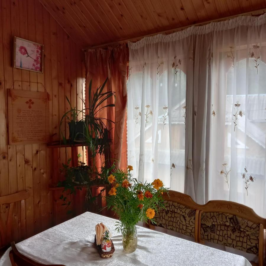 Лаванда Яремча Экстерьер фото